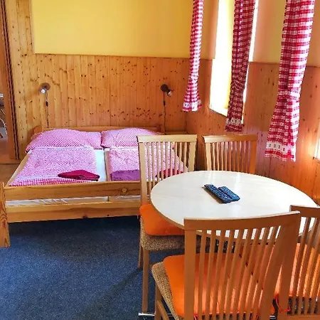 Apartmany U Svycarskeho Dvora Janske Lazne Exterior photo
