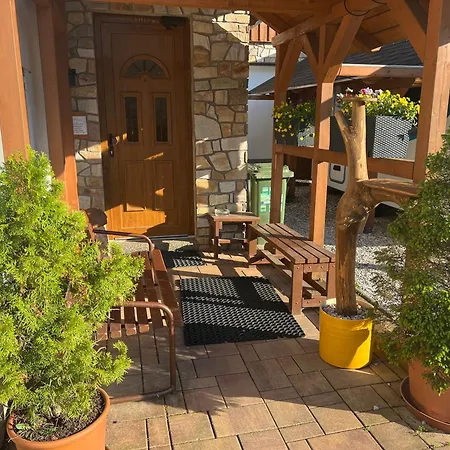 Apartmany U Svycarskeho Dvora Janske Lazne Exterior photo